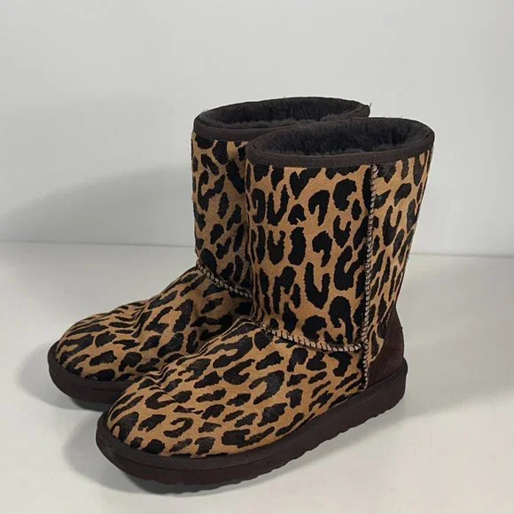 Ugg ( 1002790) Exotic Leopard Classic Shearling Boots Women Size 7 - Picture 3 of 7